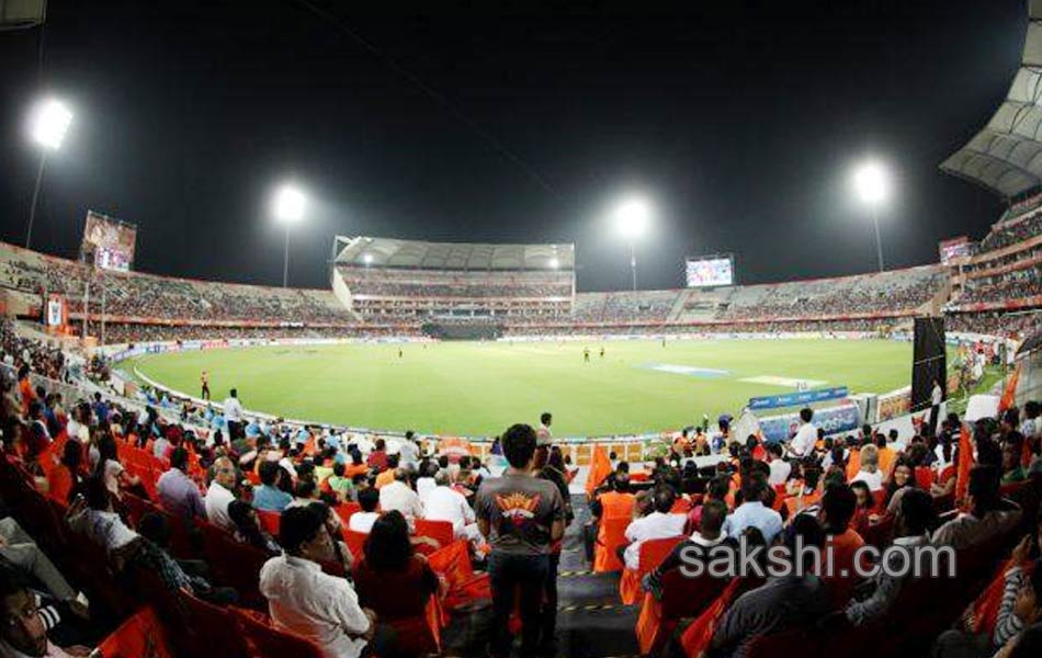 Sunrisers Hyderabad aim for play off glory17