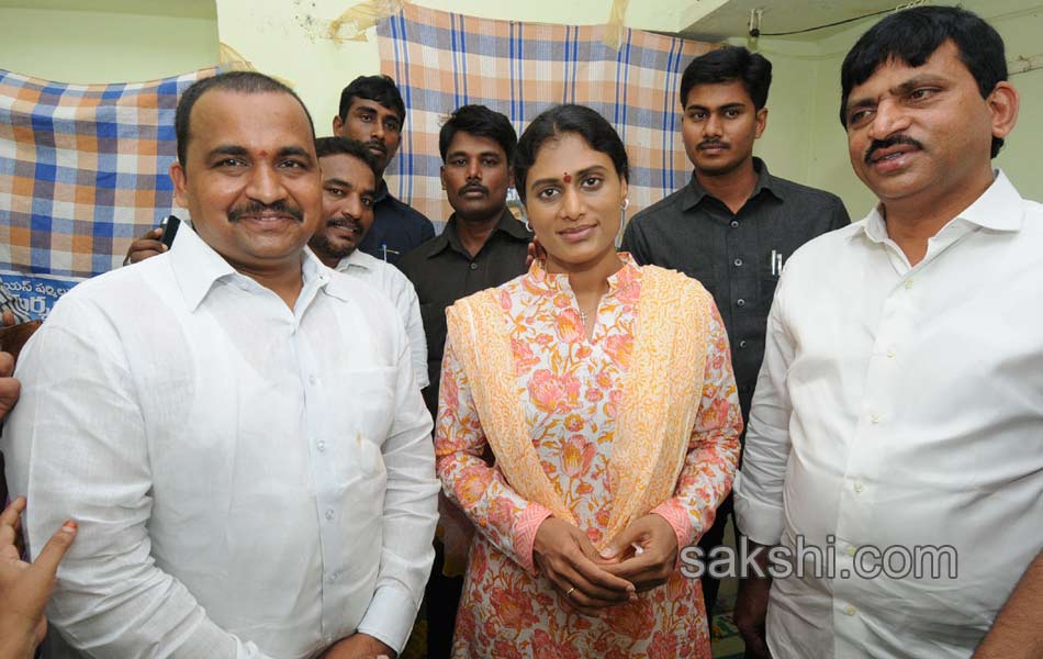 Sharmila Paramasha Yatra4