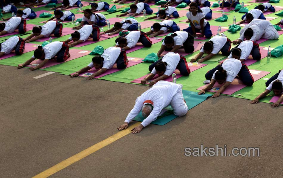 world yoga day8