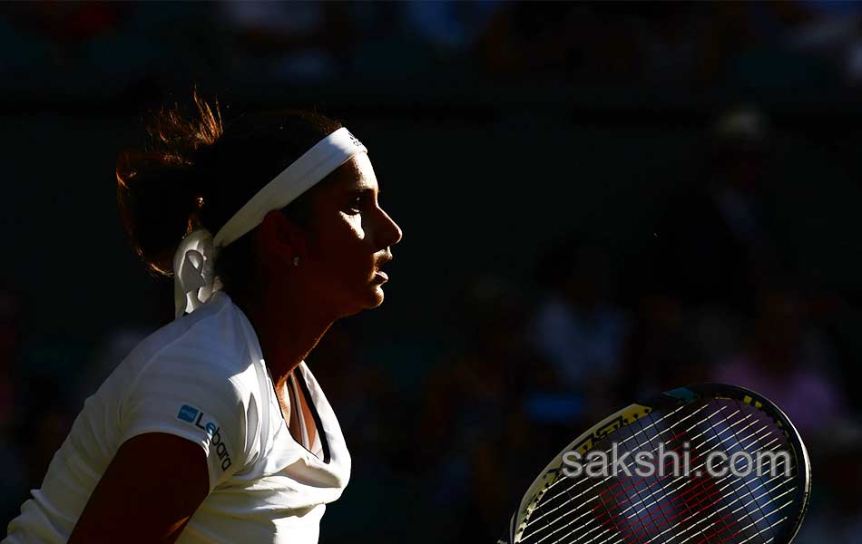 Sania Mirza Martina Hingis Win Womens Doubles Title - Sakshi2