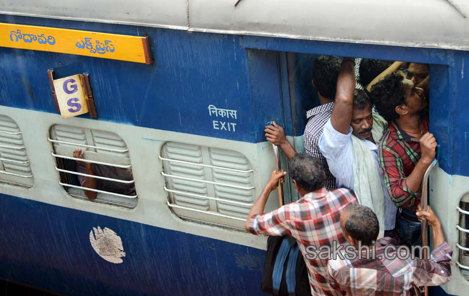 Rush People continues to Pushkarni2