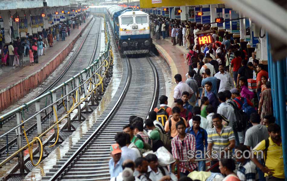 Rush People continues to Pushkarni3