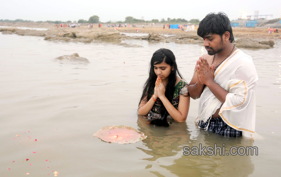 godavari pushkaralu 2015 in Telangana Day2 - Sakshi18