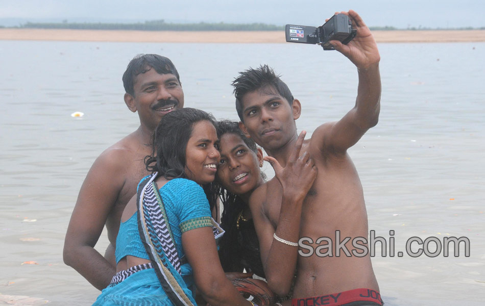 Godavari - Sakshi14