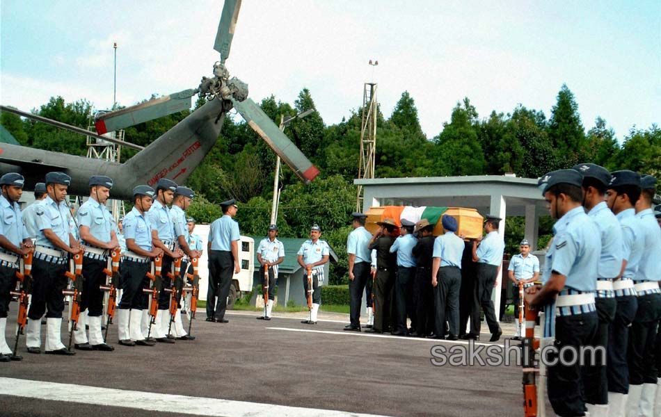 Public Tribute to Former President APJ Abdul Kalam - Sakshi19