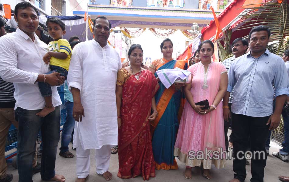 Ujjaini Mahankali Bonalu Jatara in Secunderabad12