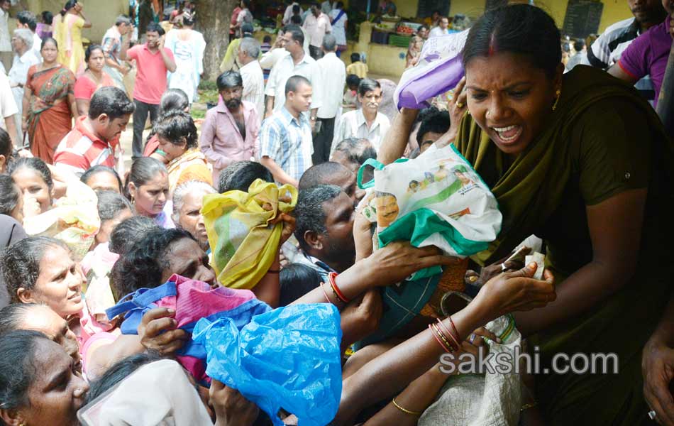 public struggling for onions2