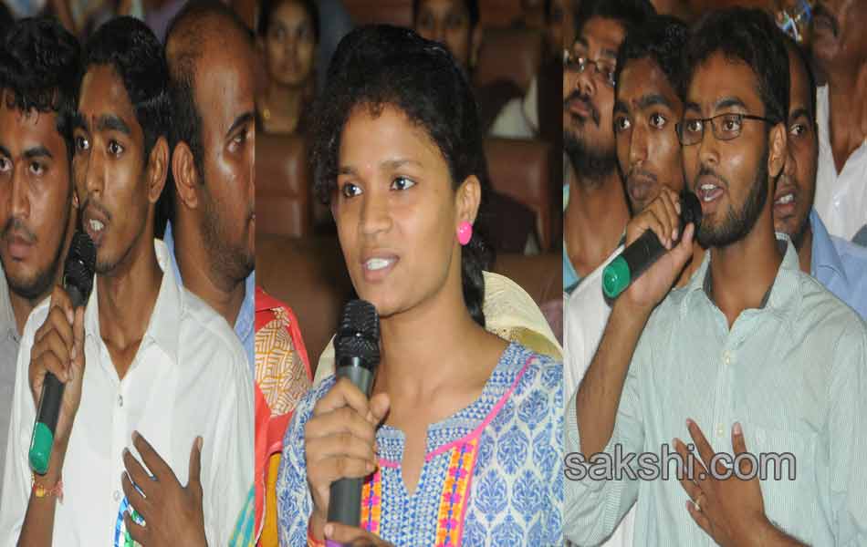 ys jagan mohan reddy speech in yuva bheri15