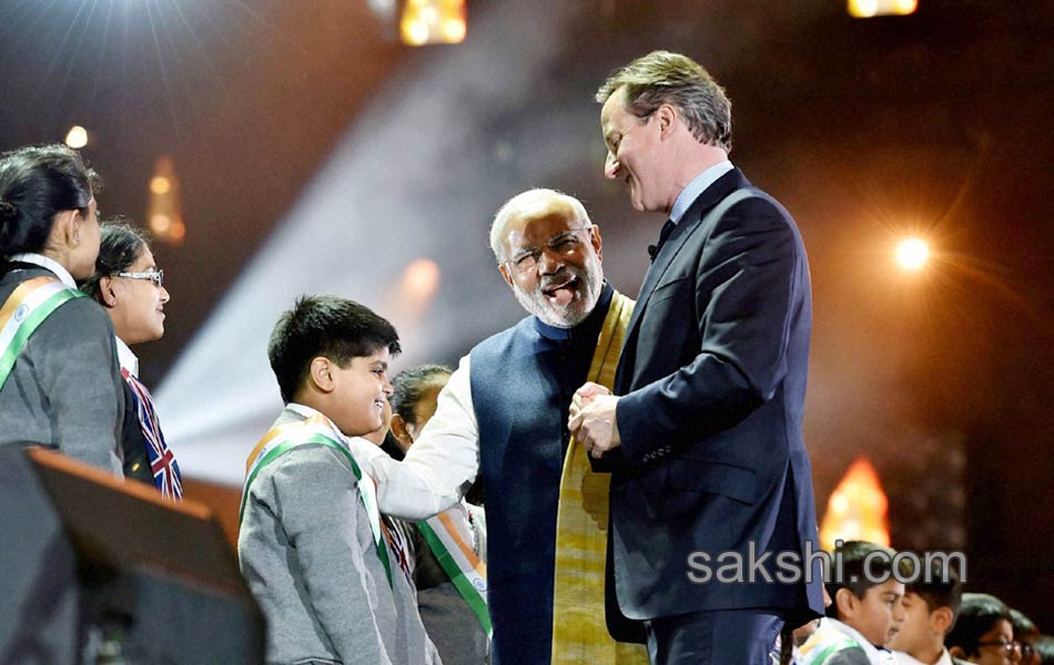 British media rakes up Narendra Modis past - Sakshi5
