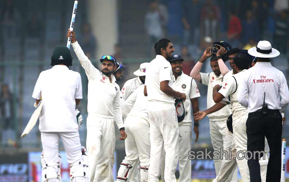 India beat South Africa by 337 runs seal series11