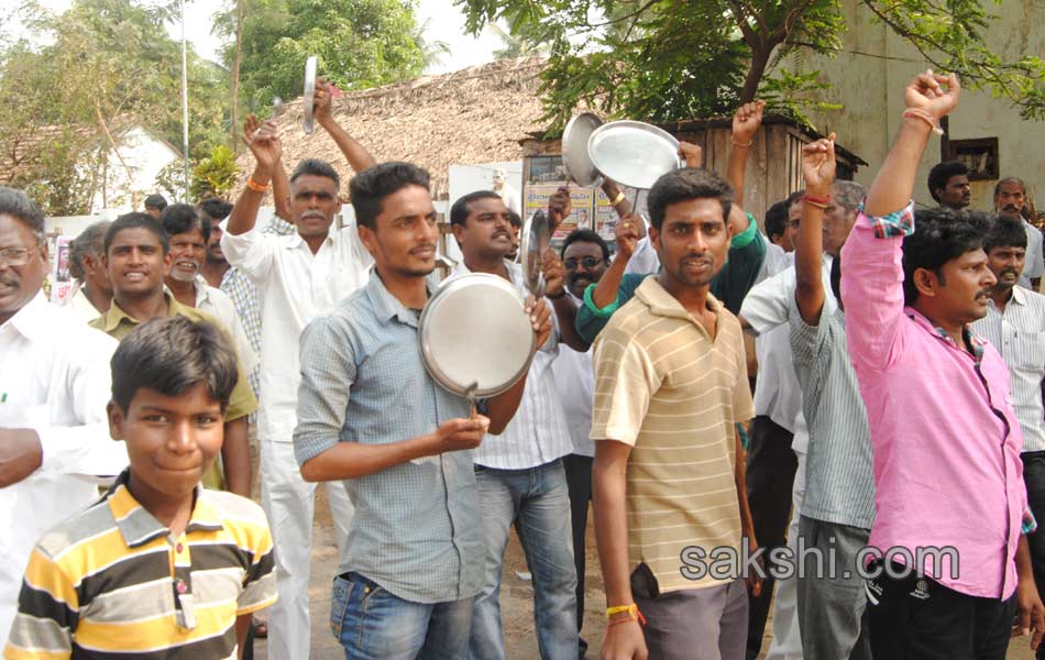indefinite hunger strike in mudragada padmanabham - Sakshi13