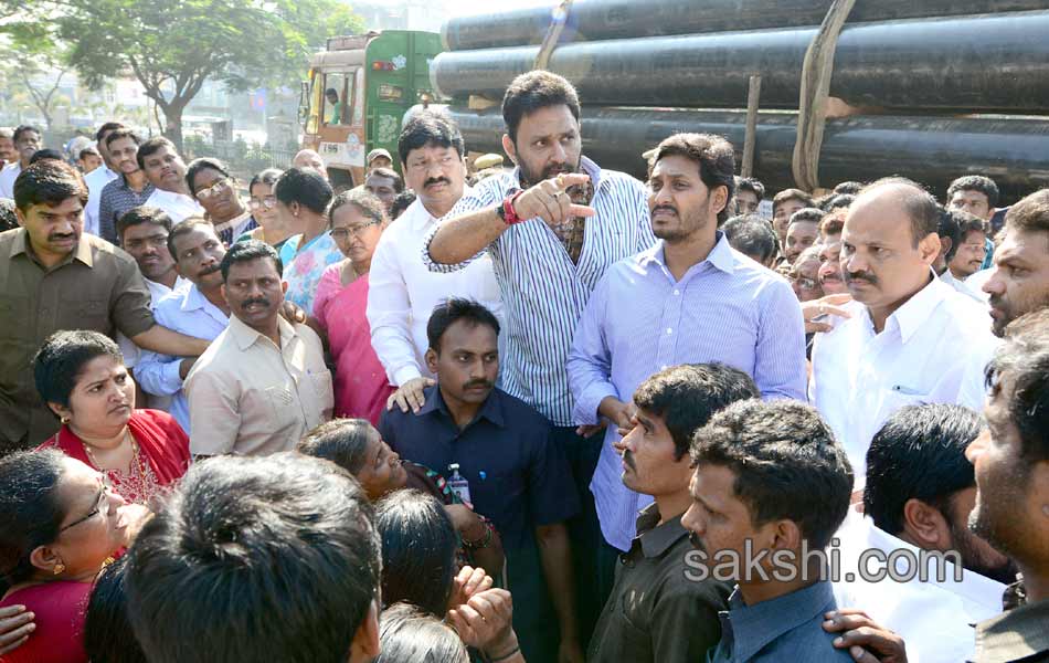 Ys jagan mohan reddy to tour in Krishna district - Sakshi5