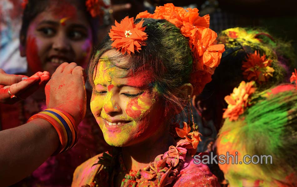 Holi celebrations12