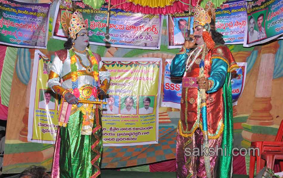 Thousands Witness Chennakesava Rathotsavam9