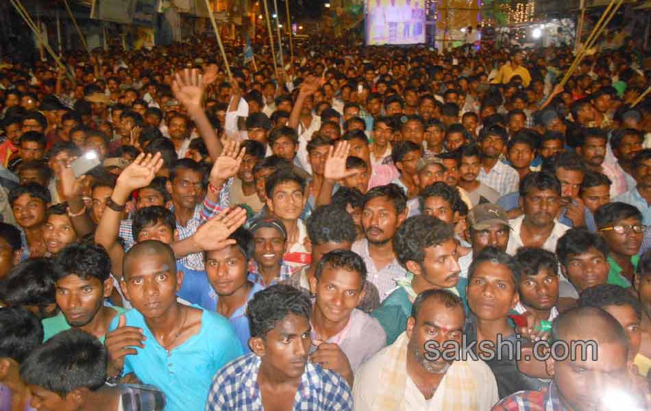 Thousands Witness Chennakesava Rathotsavam14