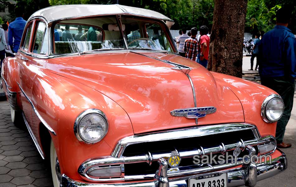 vintage show in lumbini park9