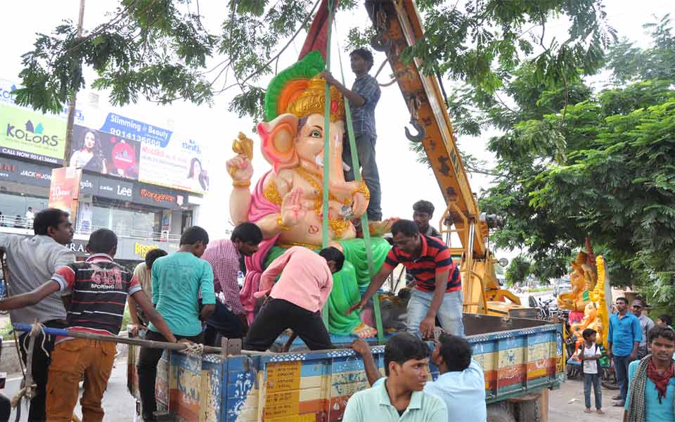 Vinayaka Chaviti festivity begins - Sakshi3