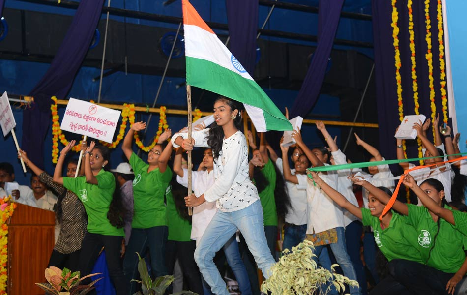 Tribute to Gandhi11