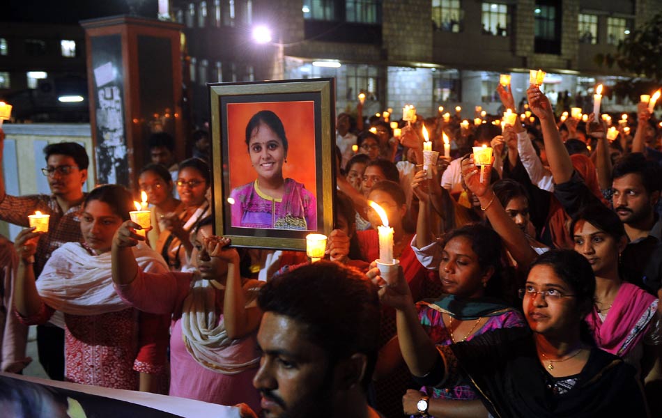 Professor Laxmi should be arrest immediately - Sakshi2