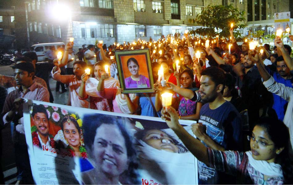 Professor Laxmi should be arrest immediately - Sakshi3