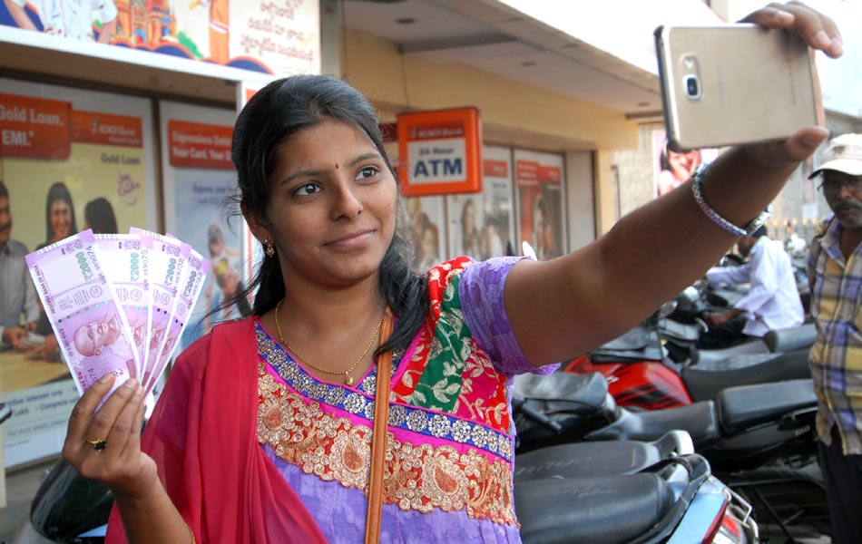 New currency smiles - Sakshi4