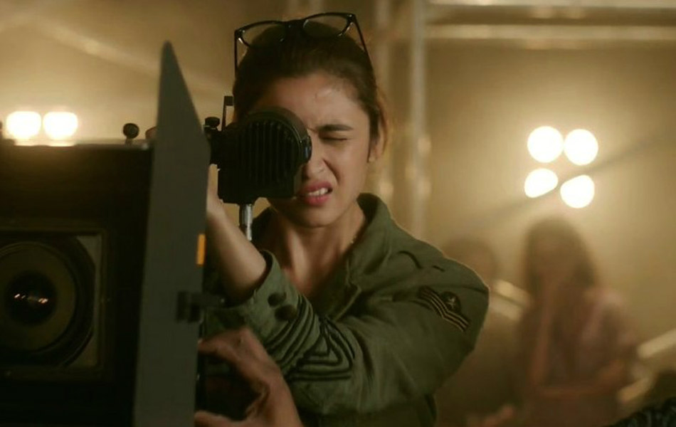 Dear zindagi movie stills3