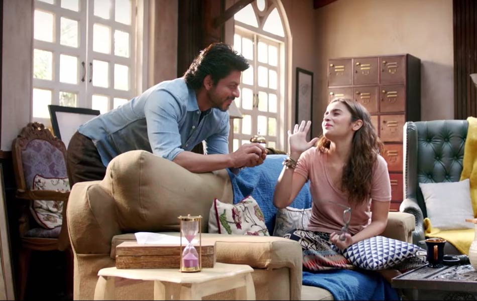 Dear zindagi movie stills13