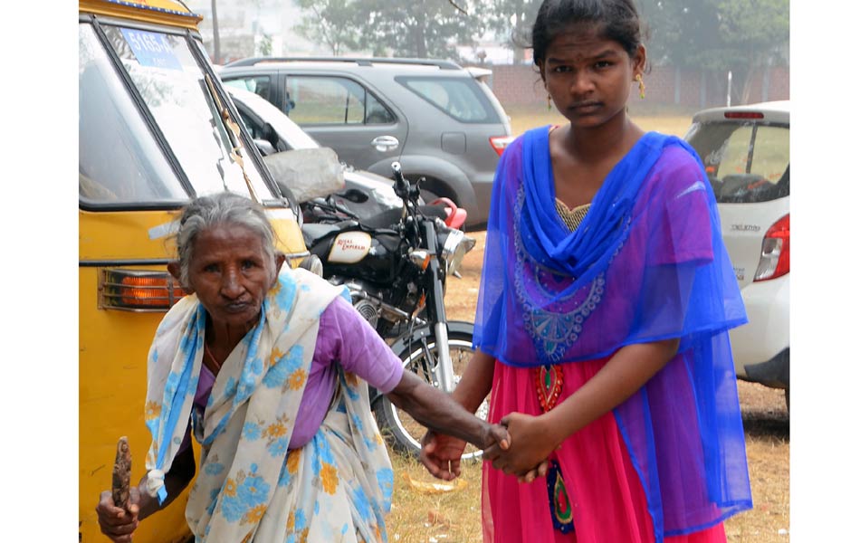 YSRCP social service - Sakshi14