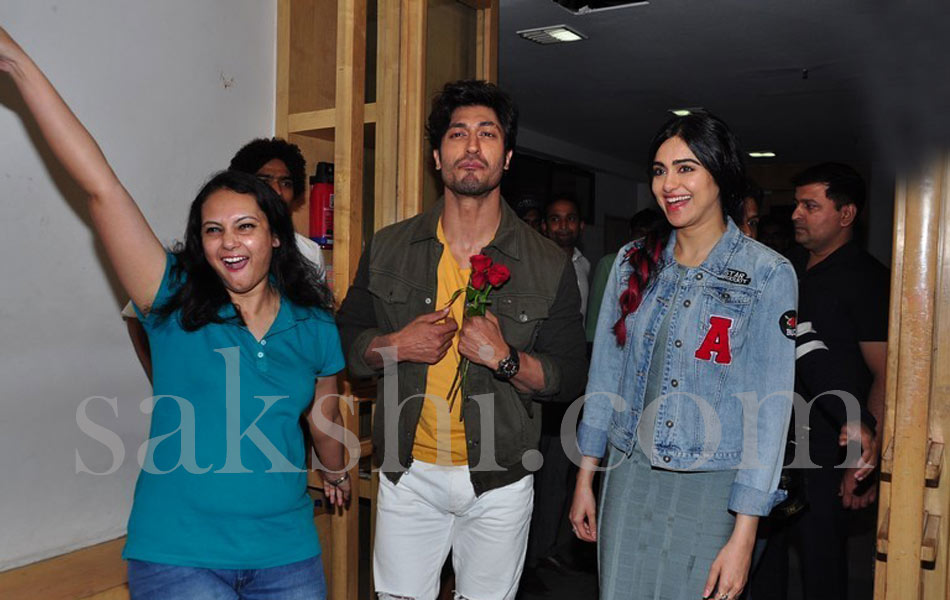 Commando 2 Movie Team at Radio Mirchi 951