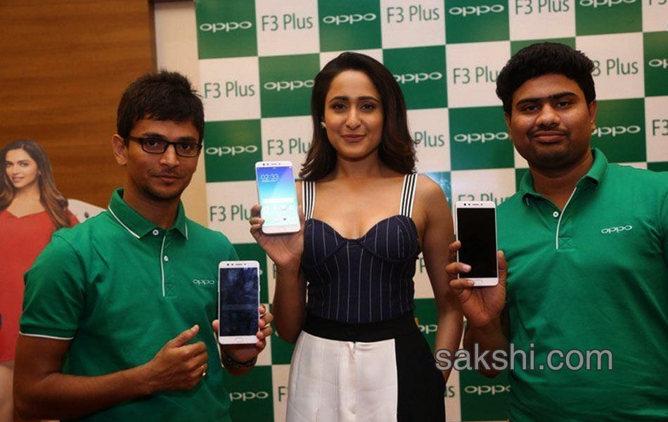 Pragya Jaiswal at OPPO F3 Plus Launch3
