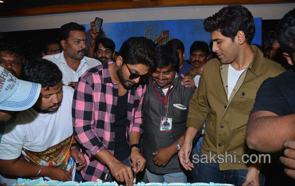 Allu Arjun Birthday Celebrations at FNCC1
