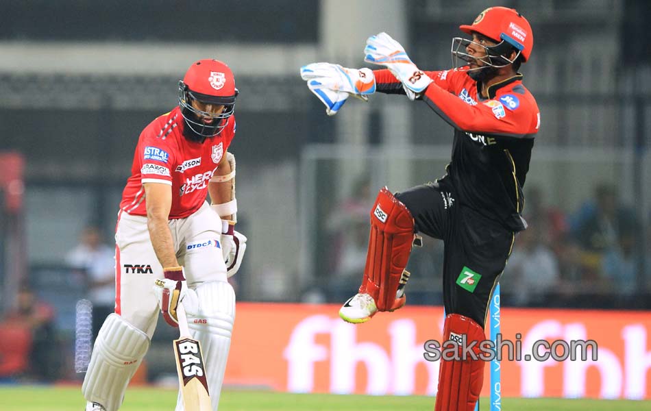 Kings XI Punjab won with Royal Challengers Bangalore6