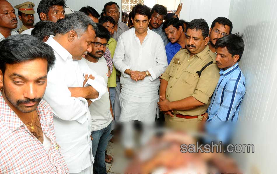 ysrcp leader cherukulapti narayana reddy murdered - Sakshi16