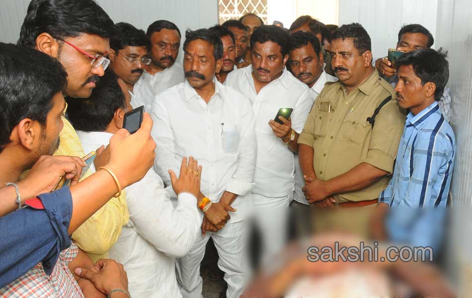 ysrcp leader cherukulapti narayana reddy murdered - Sakshi20
