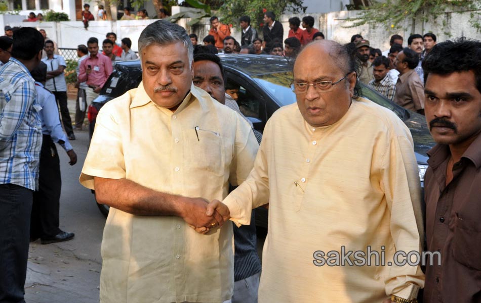 celebreties broke into tears with akkineni nageswara rao death - Sakshi29