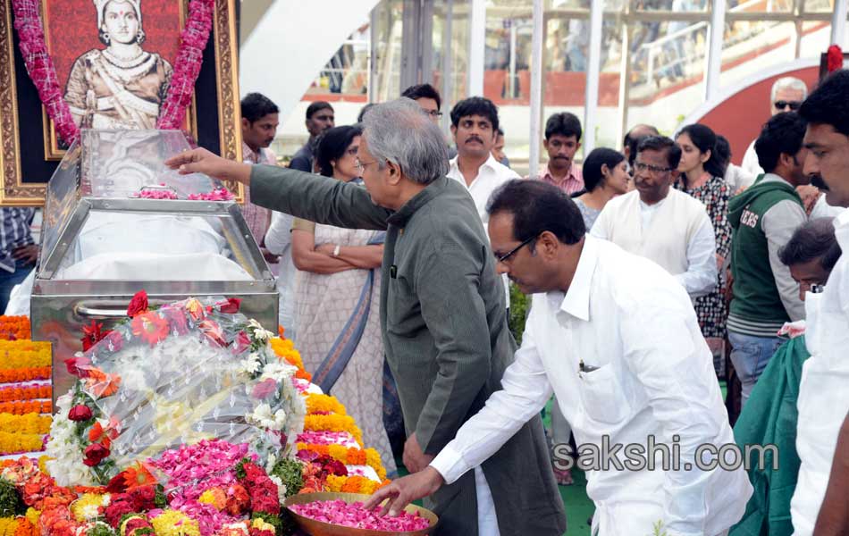 celebreties broke into tears with akkineni nageswara rao death - Sakshi34