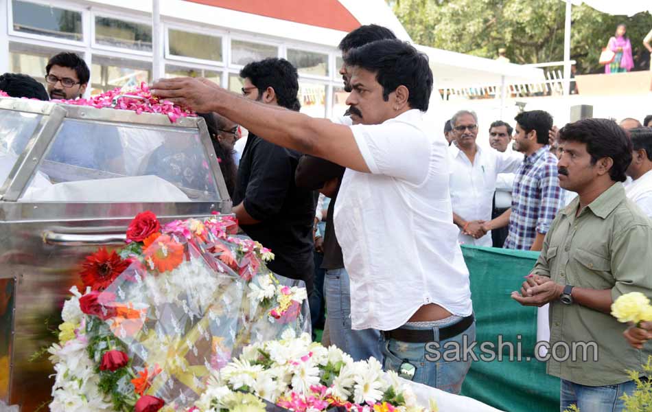 celebreties broke into tears with akkineni nageswara rao death - Sakshi68