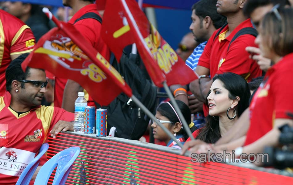 CCL 4 Terrific Victory For Kerala Strikers Beats Telugu Warriors By 4 Wickets55