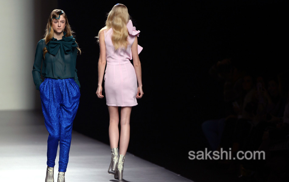 Fashion Week Cat Walk in London - Sakshi17
