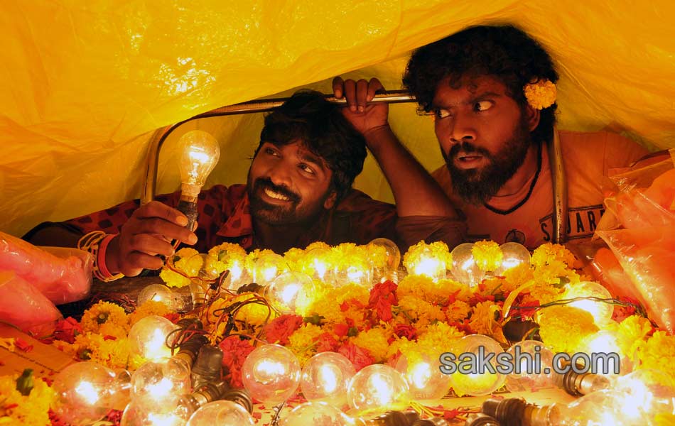 Idega Asapaddav Balakrishna Movie stills3