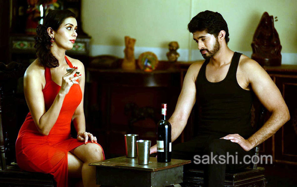 Adavi Kachina Vennela movie Stills3