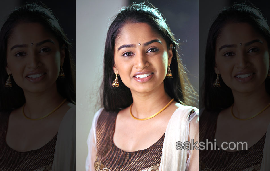 Boy Meets Girl Tholiprema Katha Movie New Stills - Sakshi7