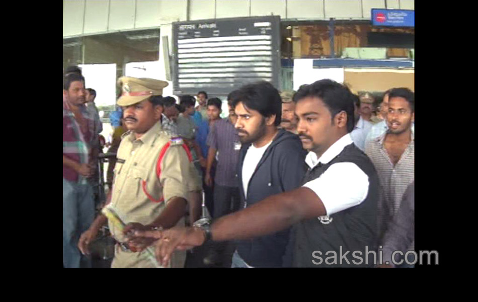 Pawan Kalyan Jana Sena Party Meeting in Vizag - Sakshi9
