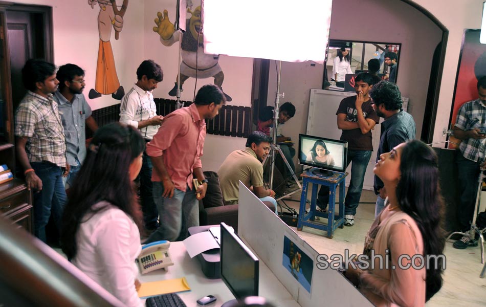 Tholiprema Katha Movie Working Stills - Sakshi5