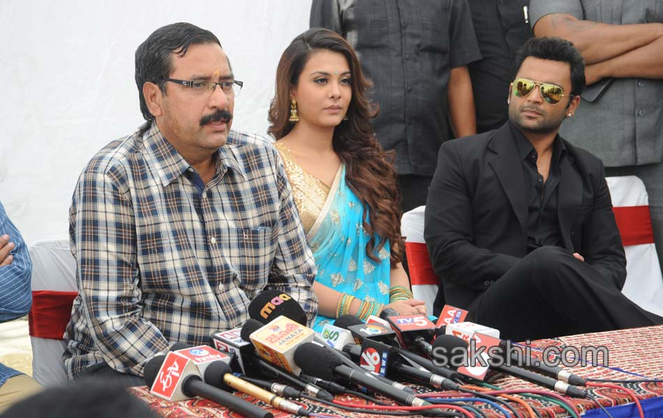 Aashiqui 2 telugu remake movie opening13