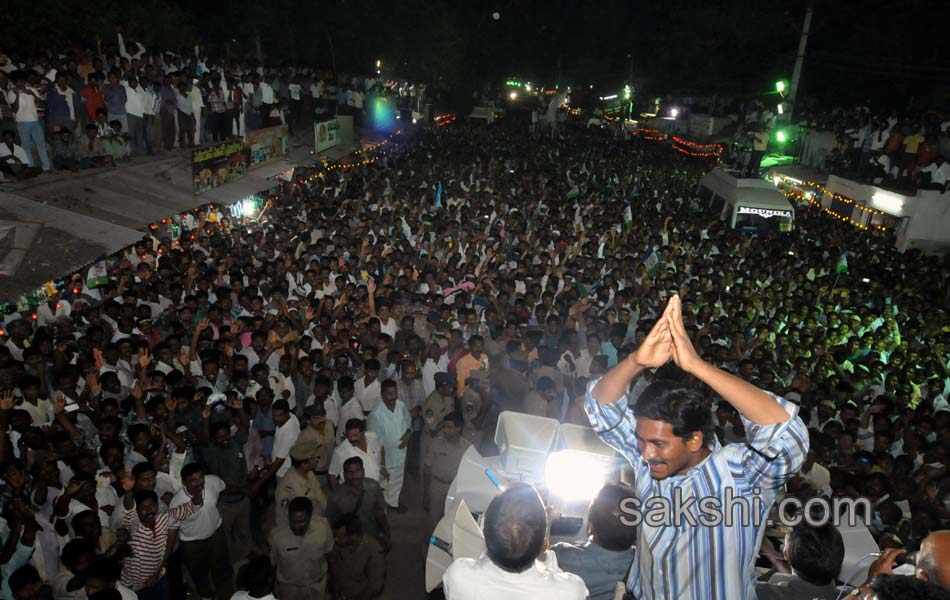 Jagan s Janapatham at Nellore District - Sakshi31