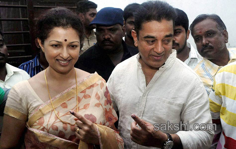 Celebrities turn up big time to vote - Sakshi6