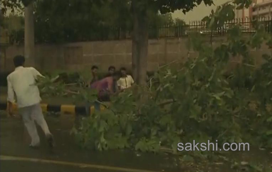 Sand storm in Delhi - Sakshi9