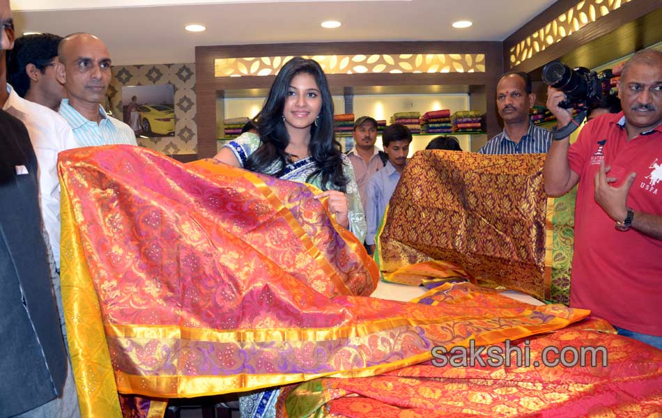 Anjali at ameerpet11