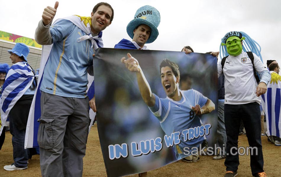 Fans of FIFA 2014 - Sakshi7